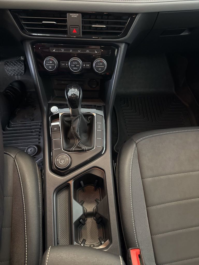 Used 2024 Volkswagen Taos SE image 15