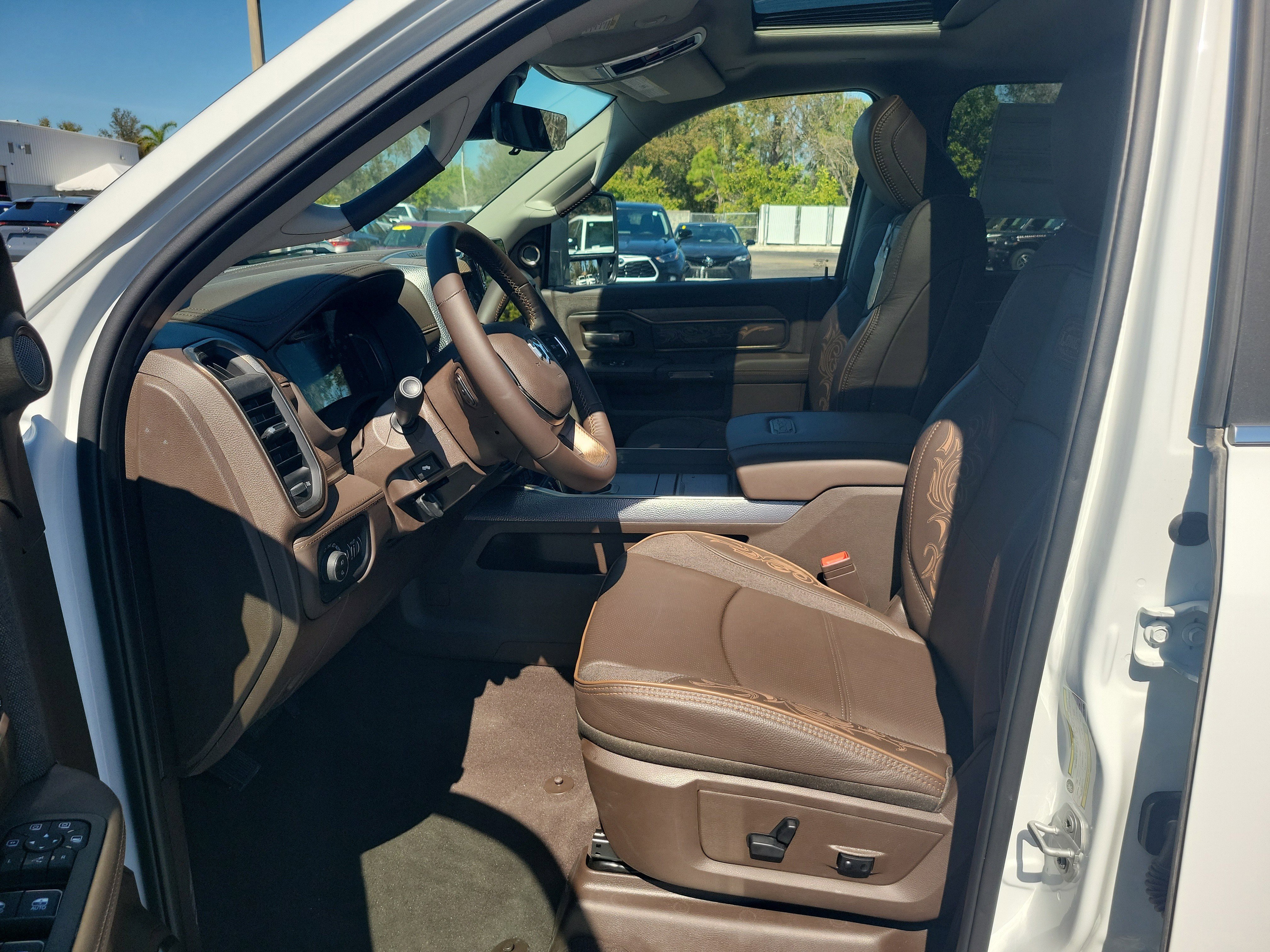 New 2026 RAM 3500 Longhorn image 8