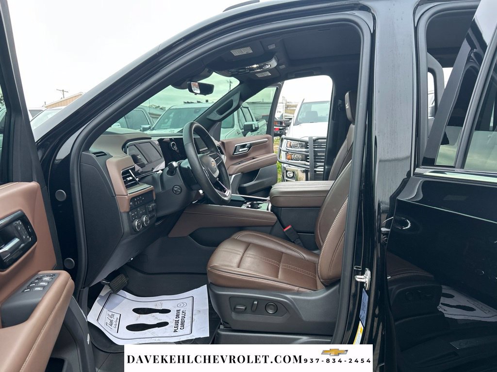 Used 2026 Chevrolet Suburban High Country w/ Sun And Tow Package AWD/4WD image 13