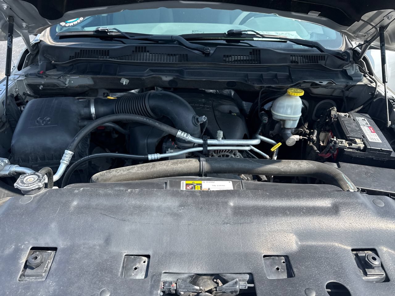 Used 2017 RAM 1500 ST w/ SXT Appearance Group AWD/4WD image 11