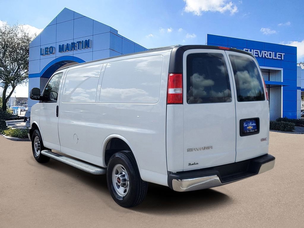 Used 2024 GMC Savana 2500 w/ Driver Convenience Package image 4