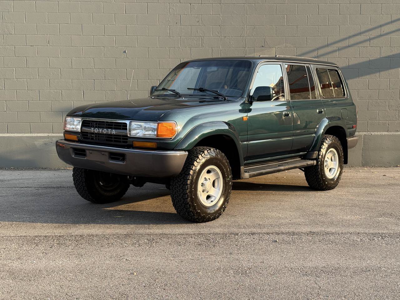 Used 1994 Toyota Land Cruiser AWD/4WD image 3