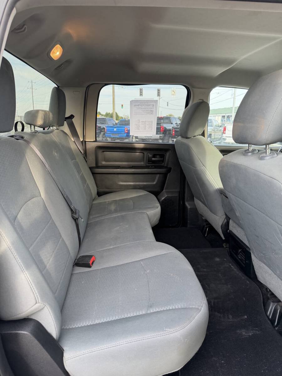 Used 2015 RAM 3500 Tradesman w/ Chrome Appearance Group AWD/4WD image 8