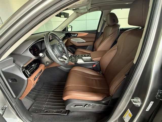 Used 2023 Acura MDX w/ Technology Package FWD image 11