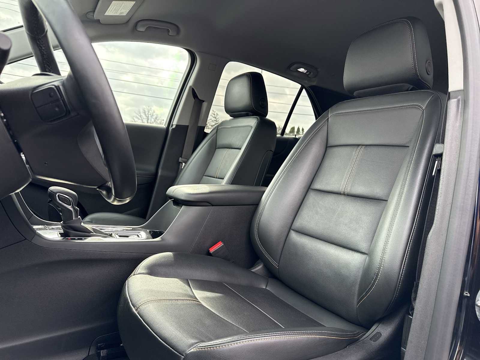 Certified 2023 Chevrolet Equinox Premier FWD image 13