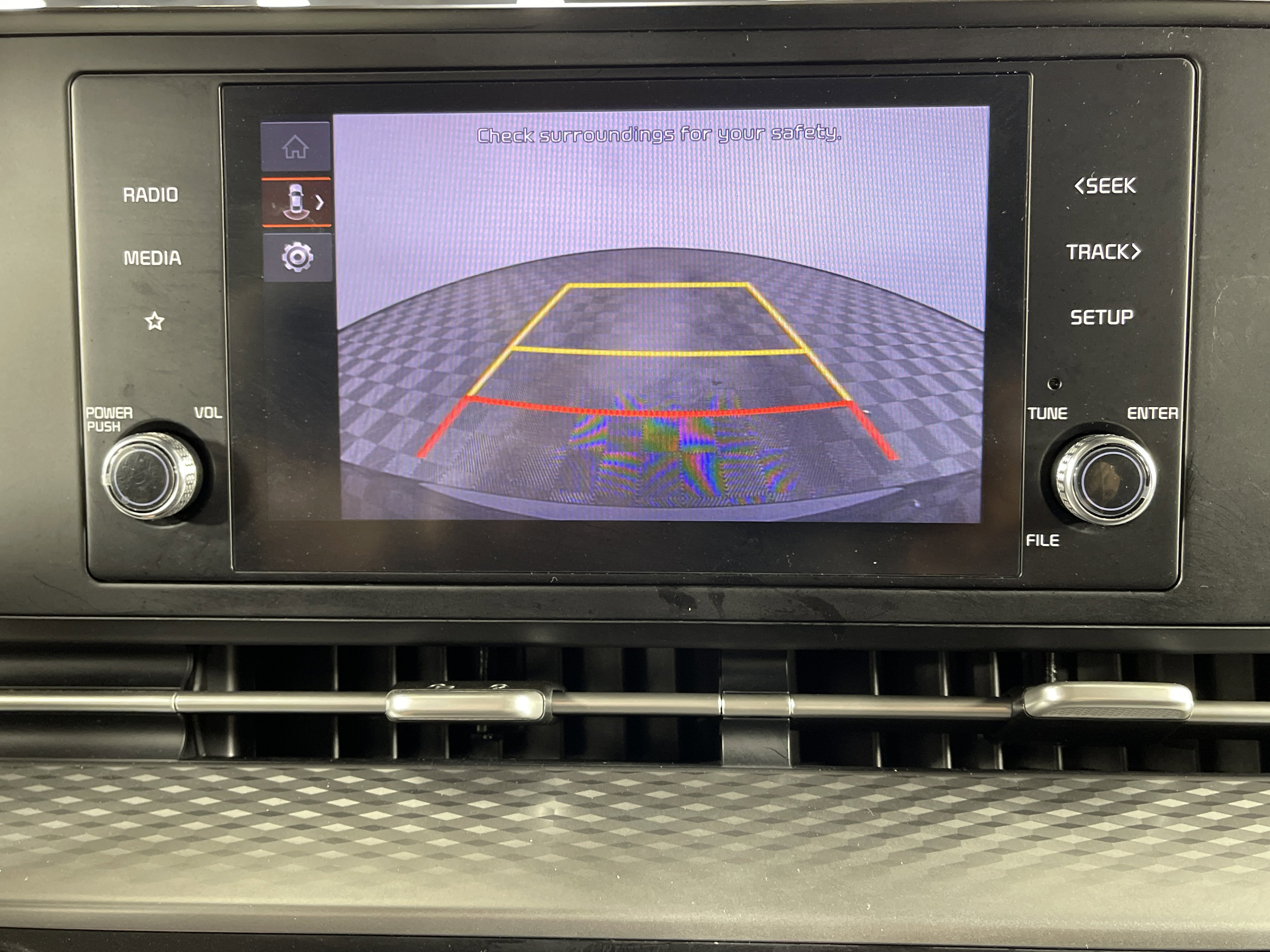 Used 2023 Kia Carnival LX image 24