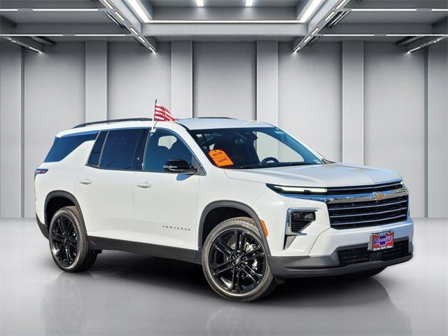 New 2026 Chevrolet Traverse LT