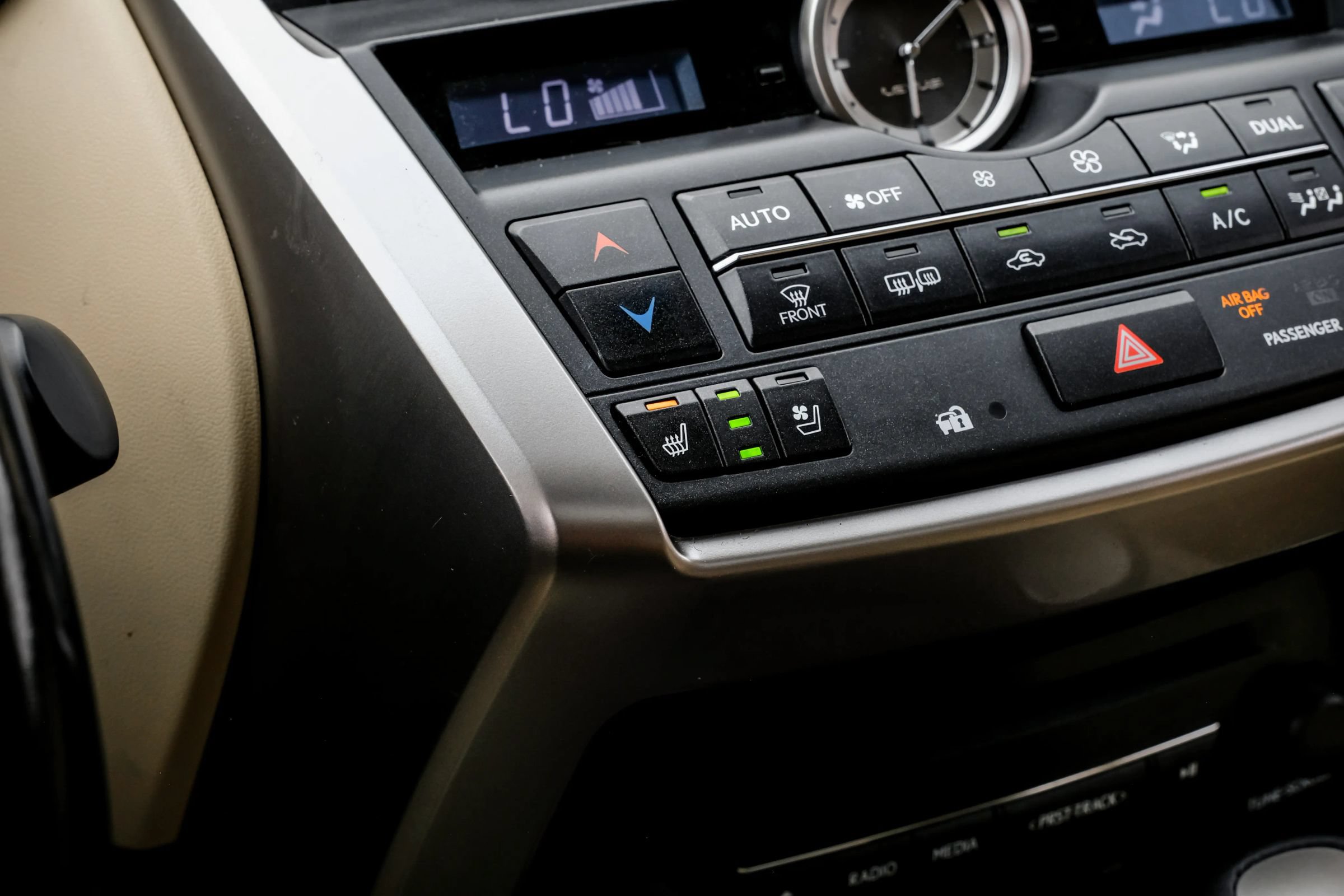 Used 2016 Lexus NX 300h FWD w/ Luxury Package image 24