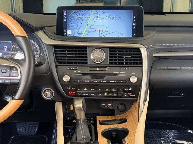 Used 2022 Lexus RX 350L FWD w/ Premium Package image 40
