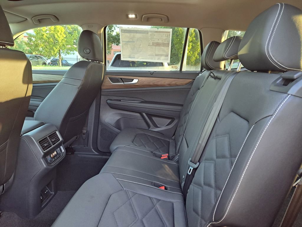 New 2026 Volkswagen Atlas SE image 5