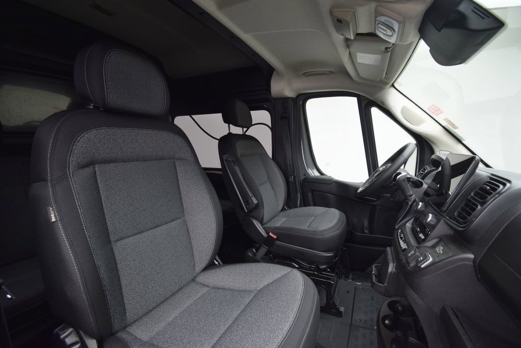 New 2026 RAM ProMaster 2500 w/ Crew Van Package image 17