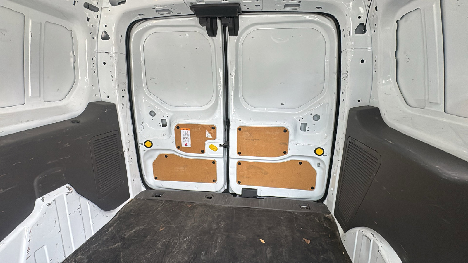 Used 2019 Ford Transit Connect XLT FWD image 14