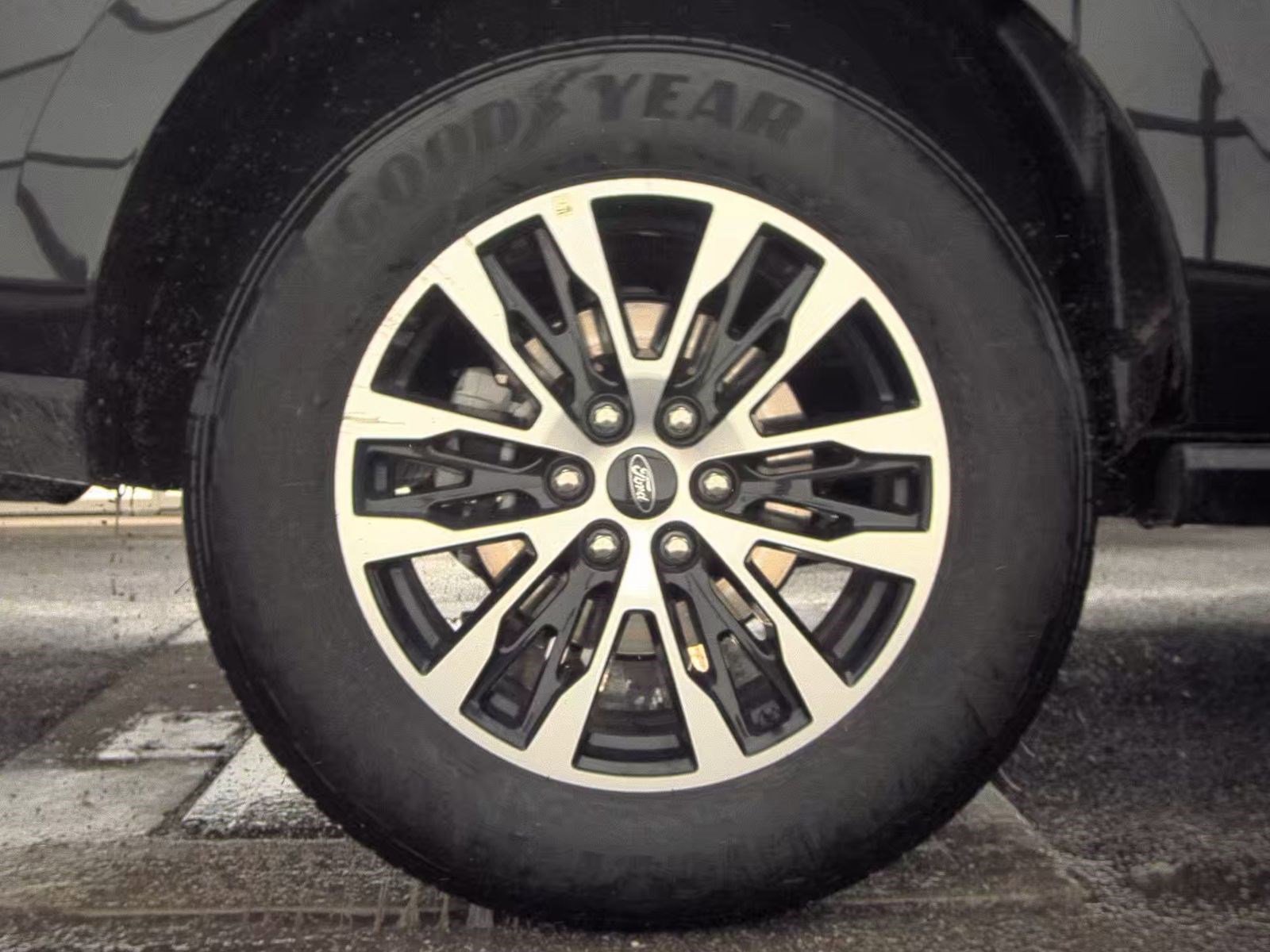 Certified 2025 Ford Expedition Max Platinum AWD/4WD image 19