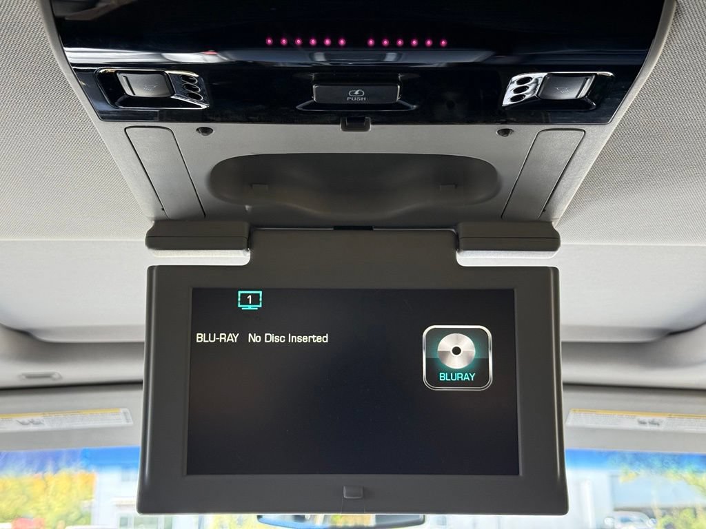 Used 2016 Chevrolet Tahoe LT AWD/4WD image 19