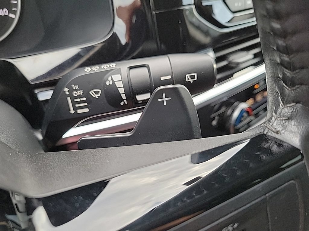 Used 2022 Nissan Pathfinder SV AWD/4WD image 22