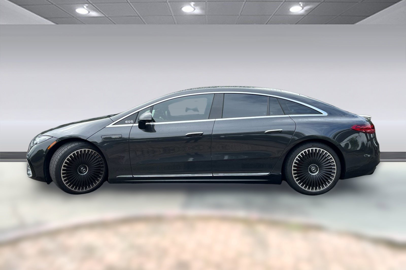 Used 2023 Mercedes-Benz EQS AMG 4MATIC image 2