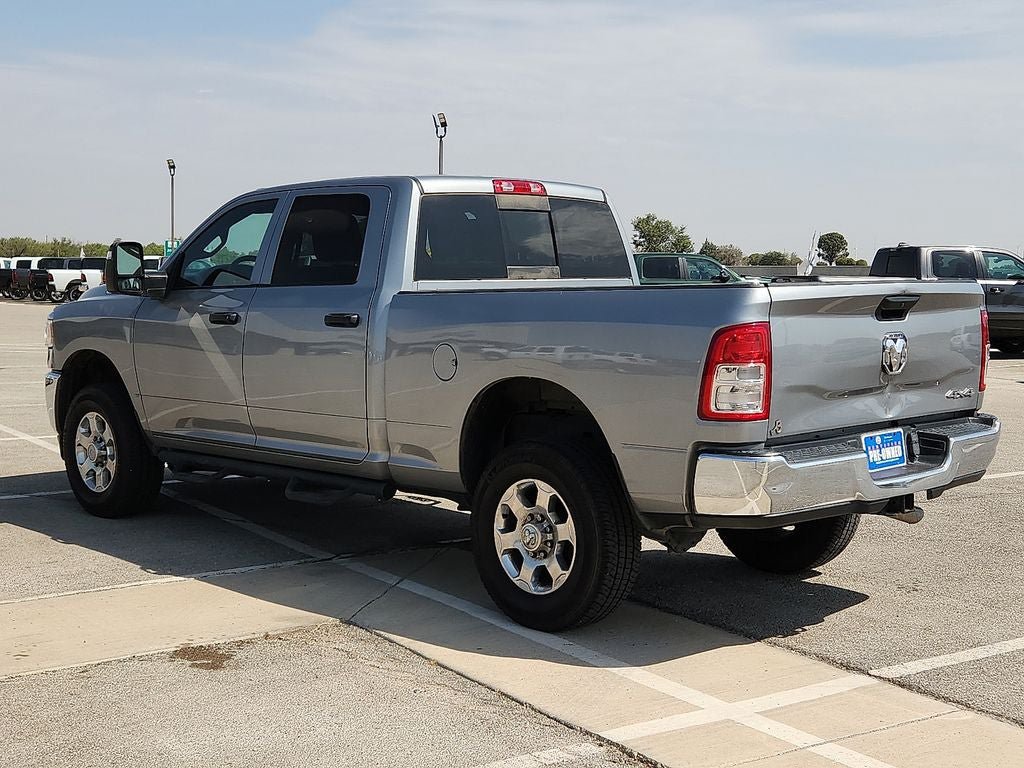 Used 2024 RAM 2500 Tradesman w/ Chrome Appearance Group AWD/4WD image 3