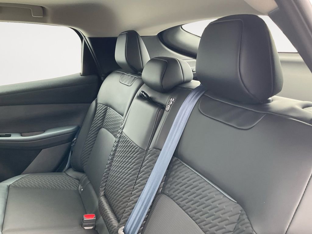 New 2026 Nissan Leaf Platinum+ w/ Cargo Package (Platinum+) image 29