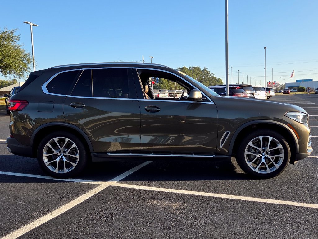 Used 2020 BMW X5 xDrive40i w/ Premium Package AWD/4WD image 13