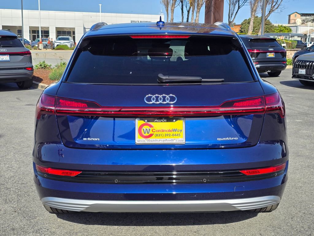 Used 2023 Audi e-tron Premium Plus w/ Premium Plus Package image 40