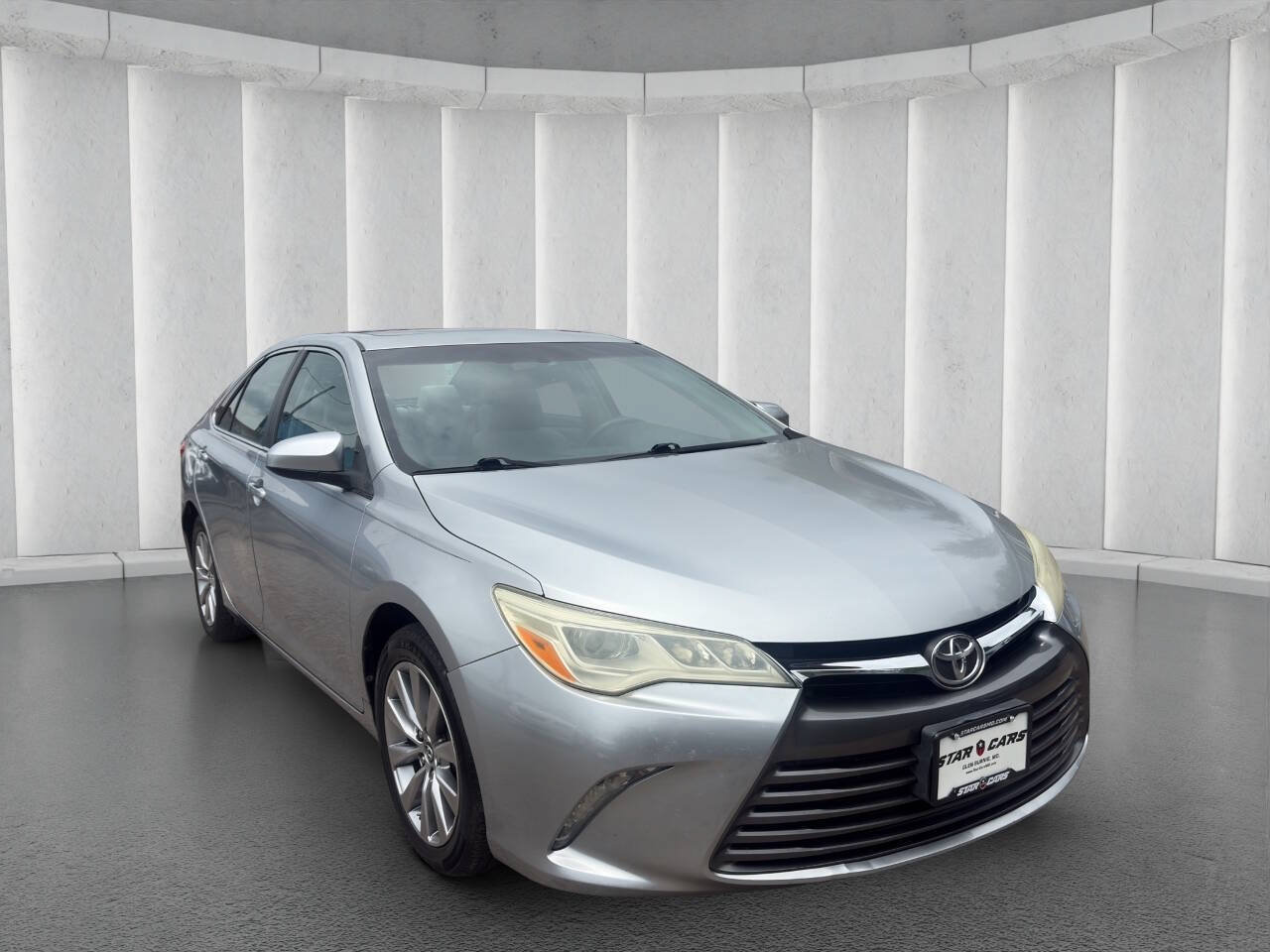 Used 2016 Toyota Camry XLE FWD image 7