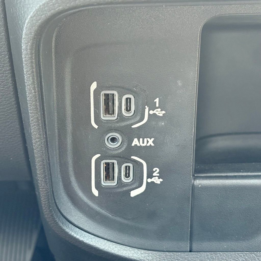 Used 2019 RAM 3500 Tradesman w/ Chrome Appearance Group AWD/4WD image 25