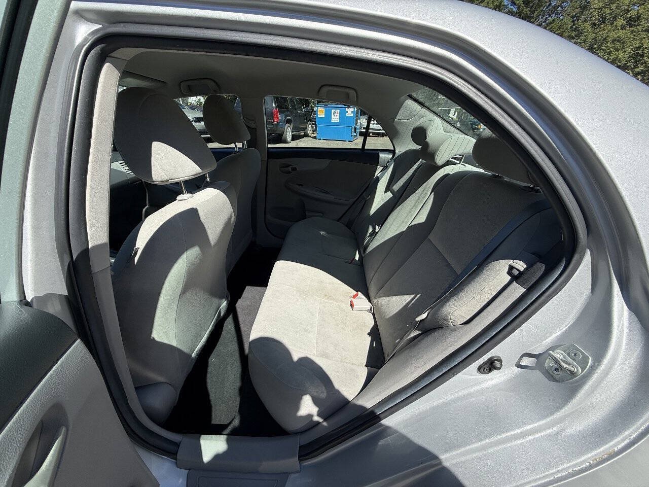 Used 2013 Toyota Corolla L FWD image 16