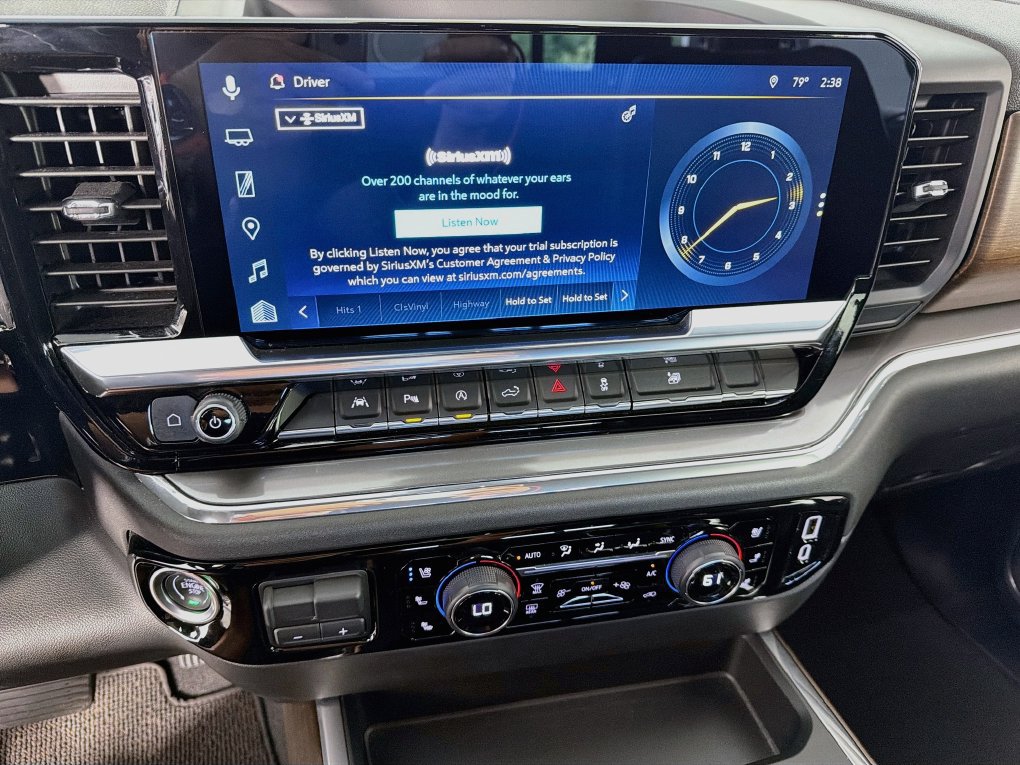 Used 2024 Chevrolet Silverado 1500 High Country AWD/4WD image 19