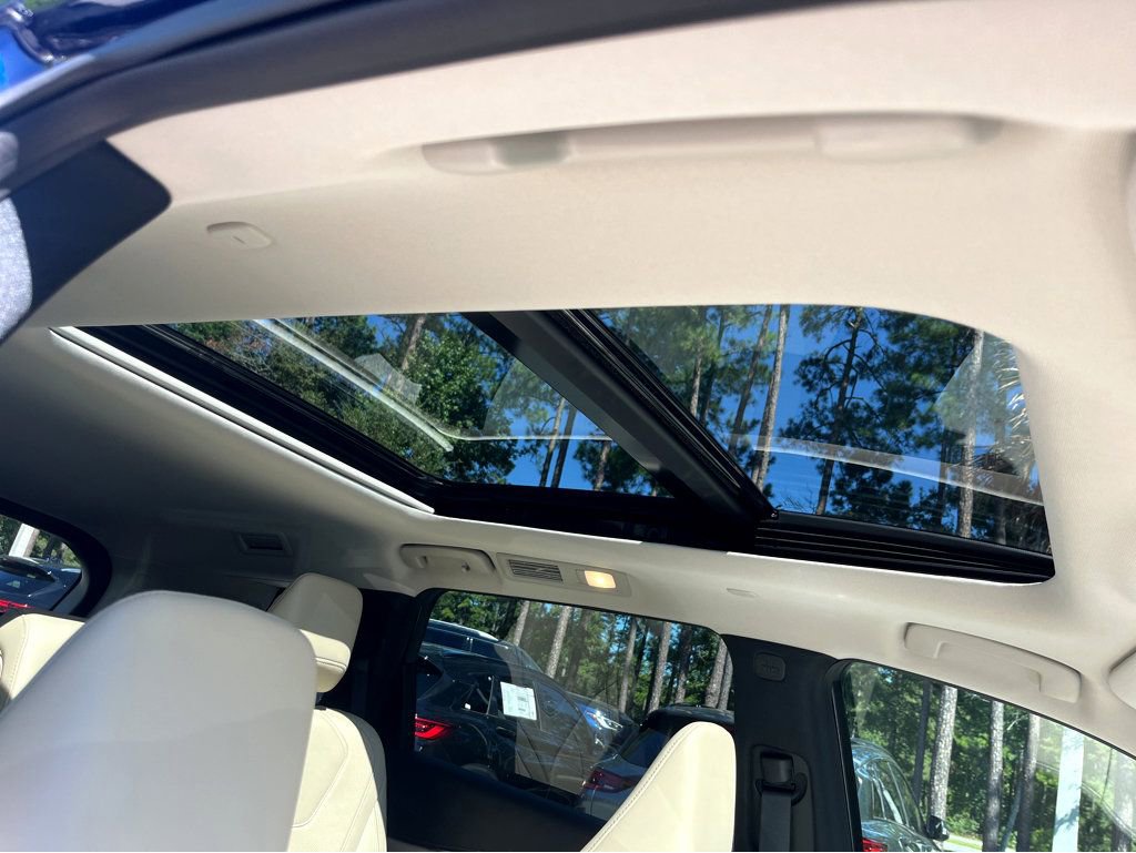 Certified 2025 INFINITI QX60 Pure w/ Cargo Package image 15