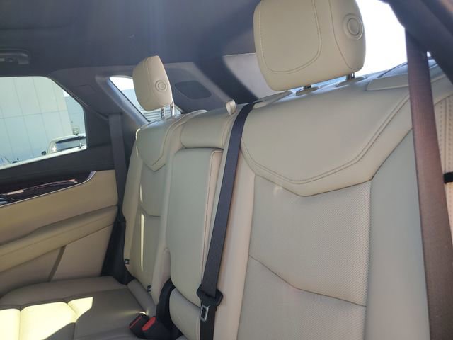 Used 2018 Cadillac XT5 Luxury w/ Driver Awareness Package AWD/4WD image 29