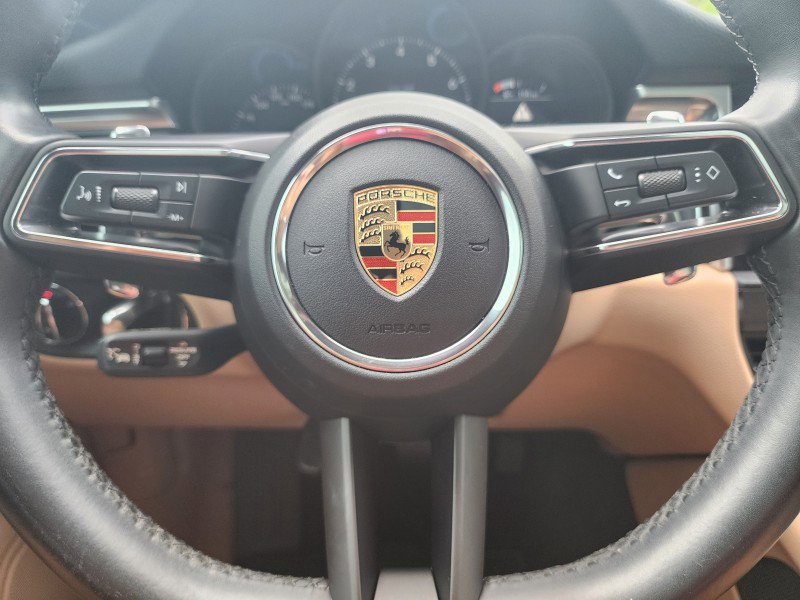Used 2023 Porsche Macan image 22