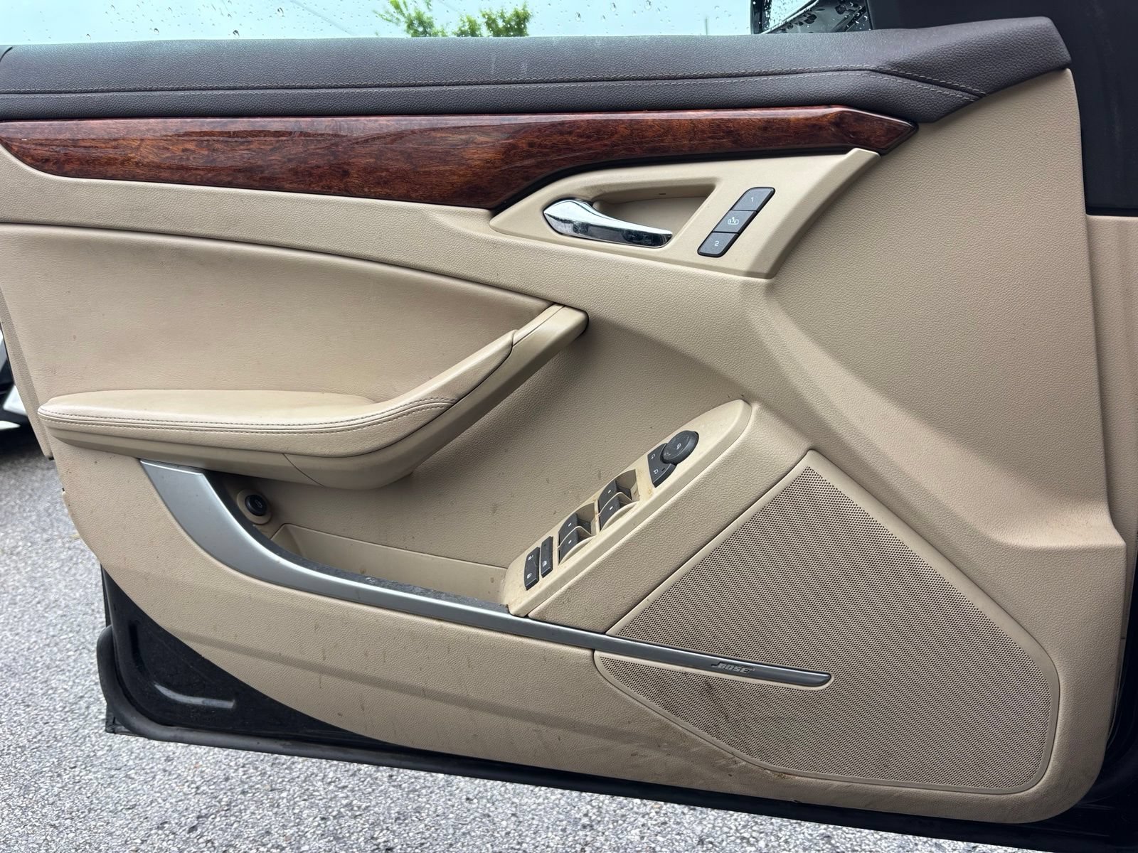 Used 2011 Cadillac CTS Luxury RWD image 8