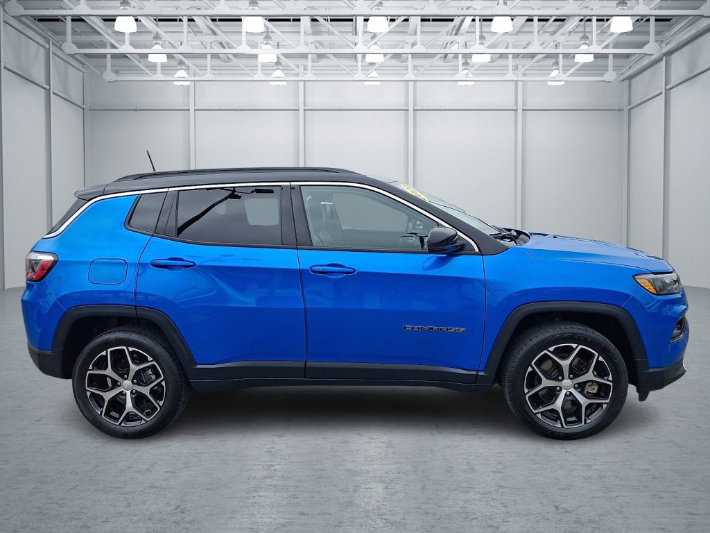 Used 2024 Jeep Compass Limited image 6