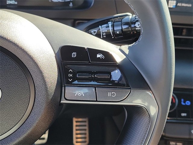 Used 2025 Hyundai Elantra Sport image 6