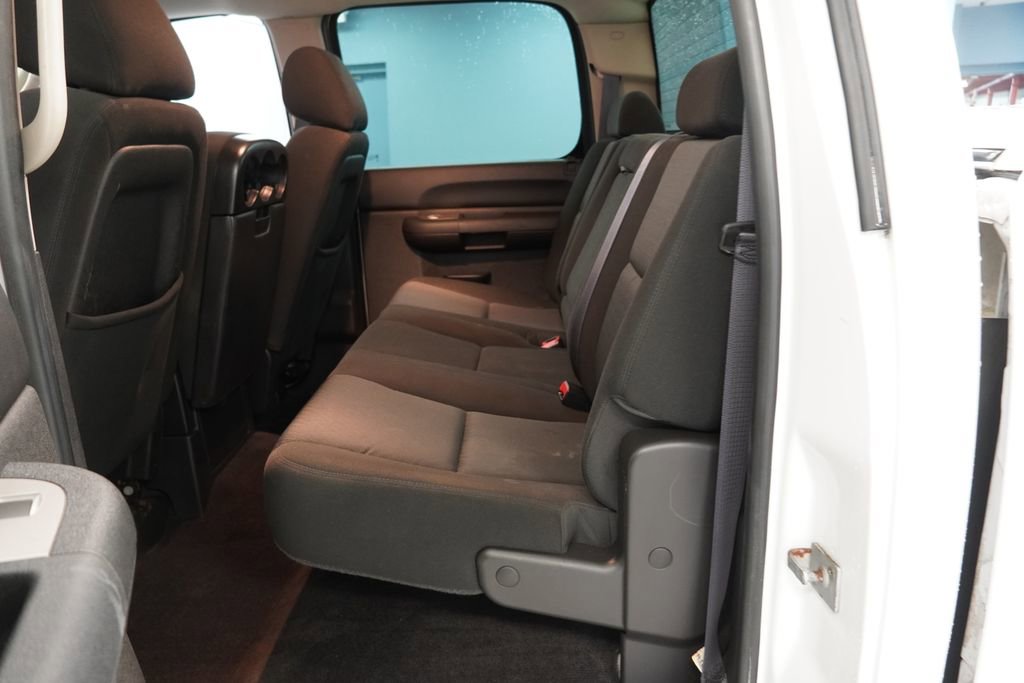 Used 2011 Chevrolet Silverado 1500 LT w/ All-Star Edition AWD/4WD image 23