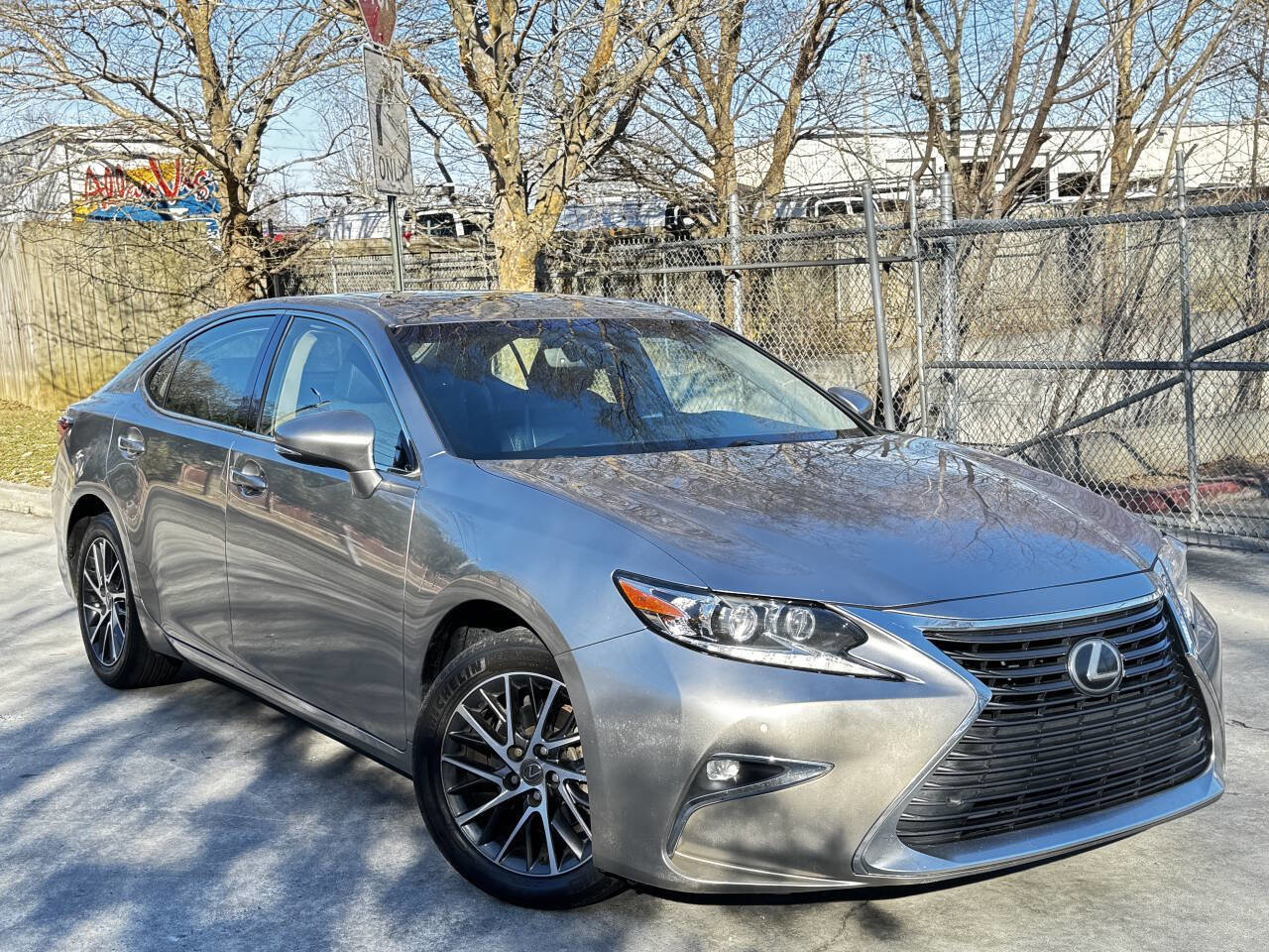 Used 2016 Lexus ES 350 image 3