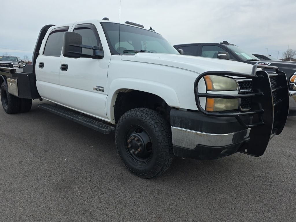 Used 2006 Chevrolet Silverado 3500 LT w/ Heavy-Duty Power Package AWD/4WD image 3