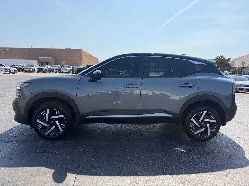 Used 2025 Nissan Kicks SV FWD image 12