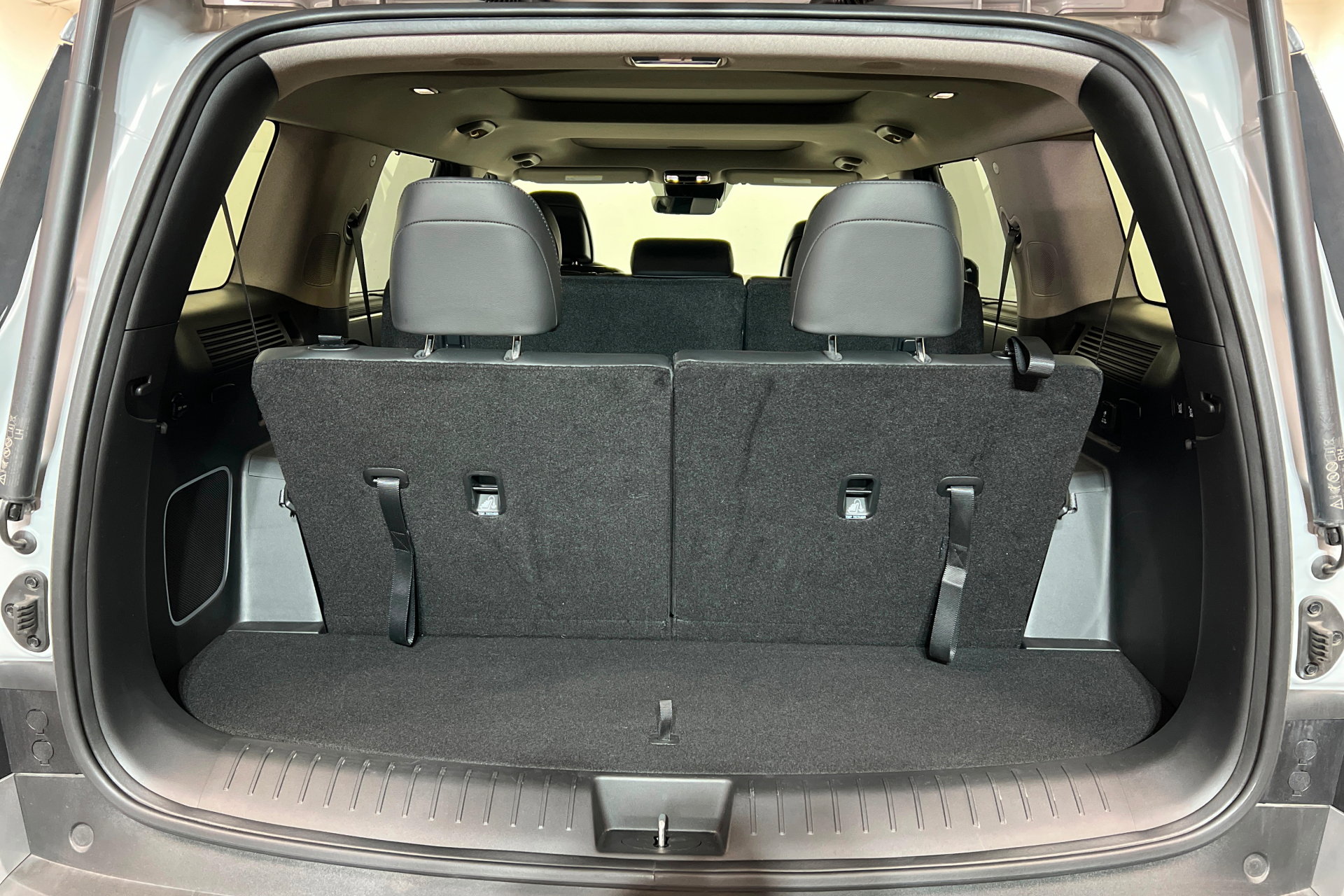 Used 2024 Hyundai Santa Fe Limited image 24