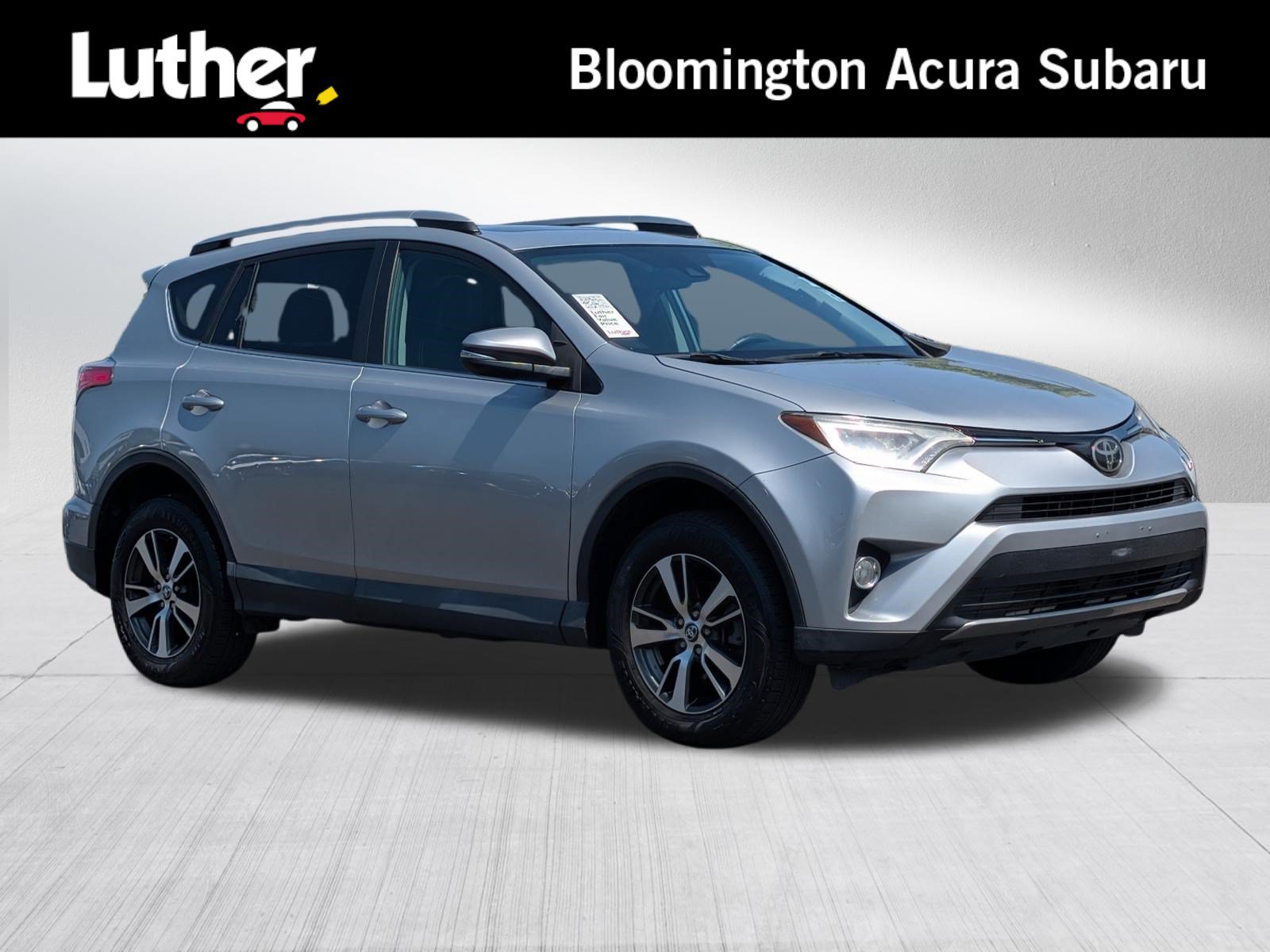 Used 2018 Toyota RAV4 XLE w/ Plus Extra Value Package AWD/4WD image 1