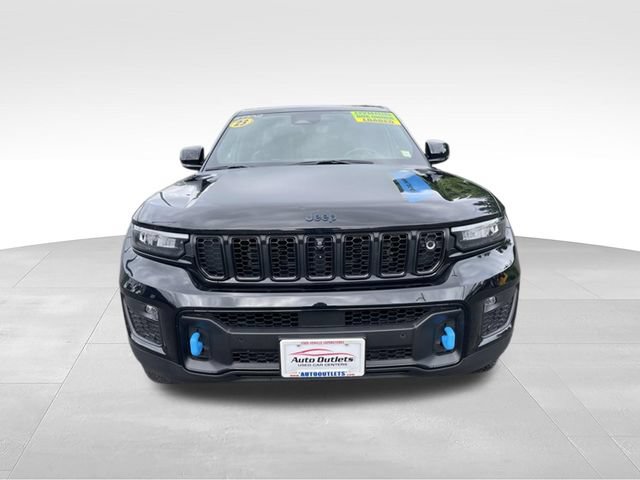Used 2023 Jeep Grand Cherokee Trailhawk w/ Advanced Protech Group II AWD/4WD image 2