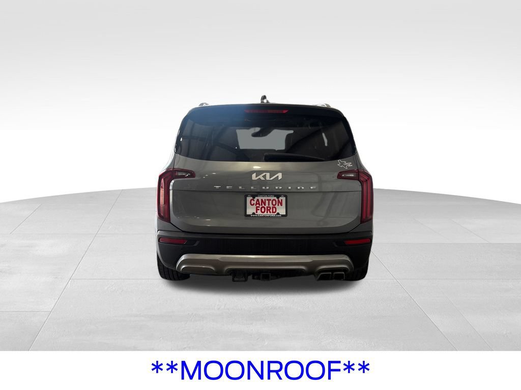 Used 2022 Kia Telluride SX w/ Towing Package FWD image 6