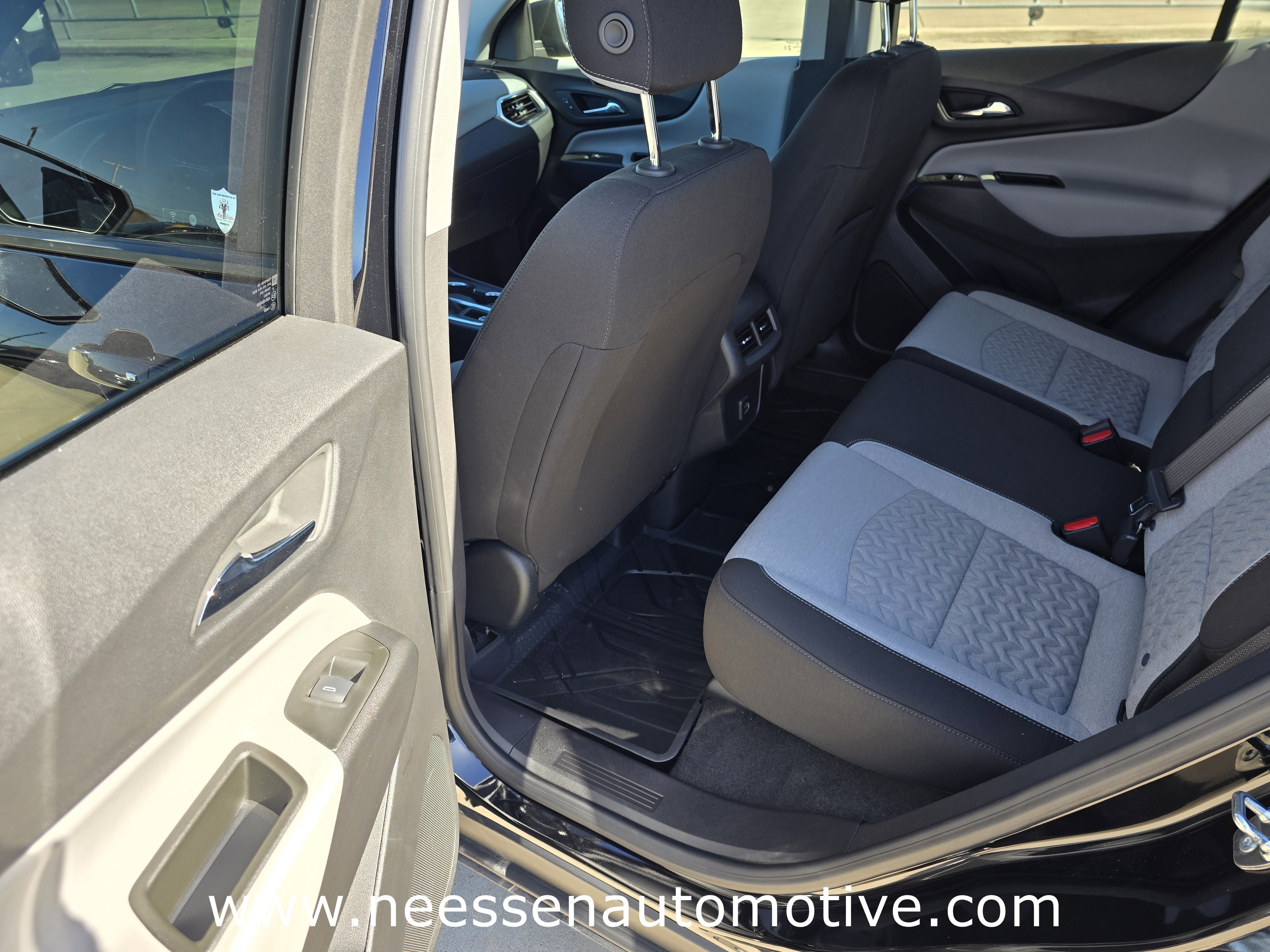 Used 2024 Chevrolet Equinox LS w/ LS Convenience Package image 13