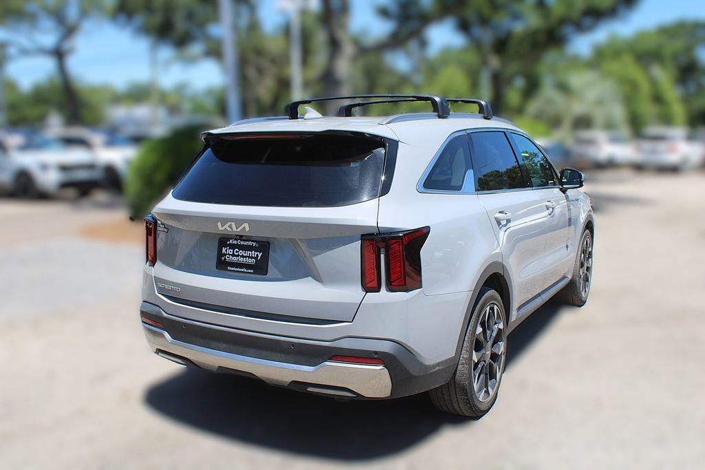 Certified 2024 Kia Sorento EX w/ Panoramic Sunroof Package FWD image 7