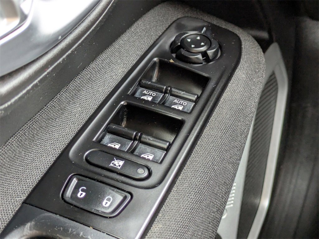 Used 2020 Jeep Renegade Sport image 24