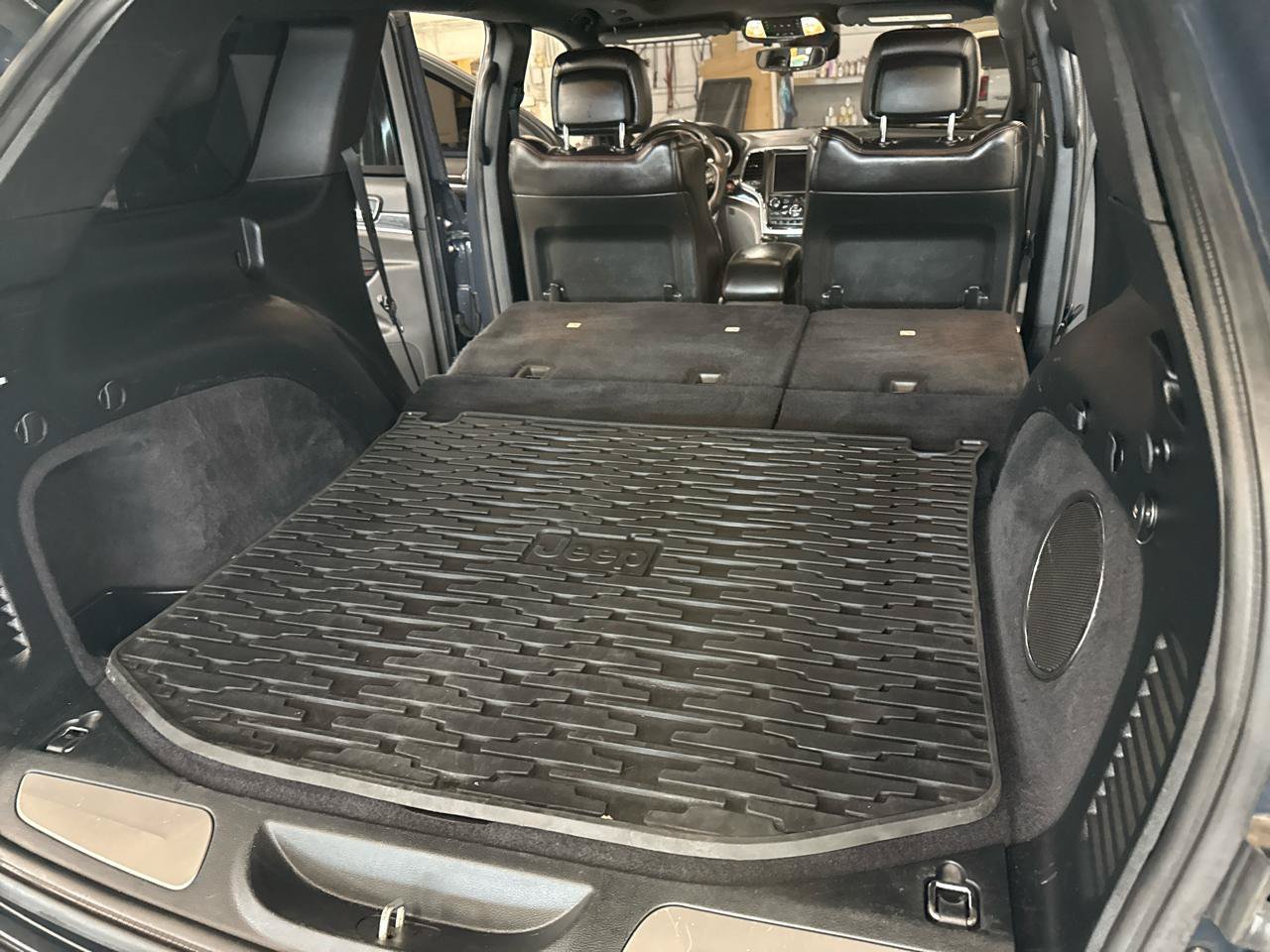 Used 2018 Jeep Grand Cherokee Trailhawk w/ Trailhawk Luxury Group AWD/4WD image 43