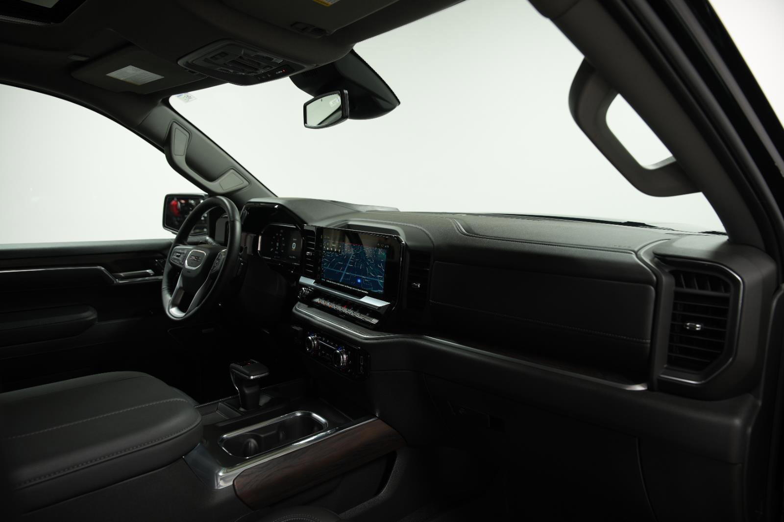 Used 2026 GMC Sierra 1500 SLT w/ SLT Premium Plus Package image 15