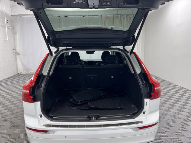 Used 2021 Volvo XC60 T5 Inscription AWD/4WD image 8