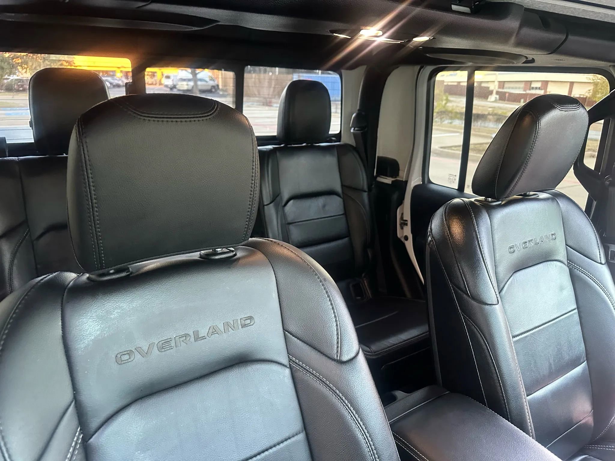 Used 2020 Jeep Gladiator Overland image 21