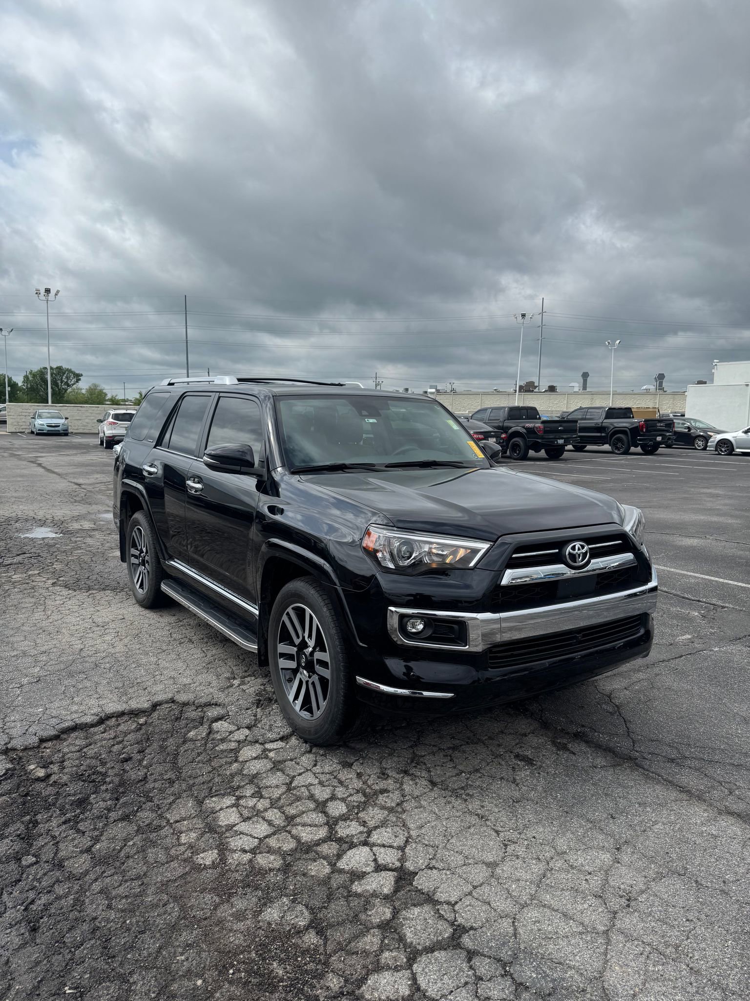 Used 2023 Toyota 4Runner Limited image 2